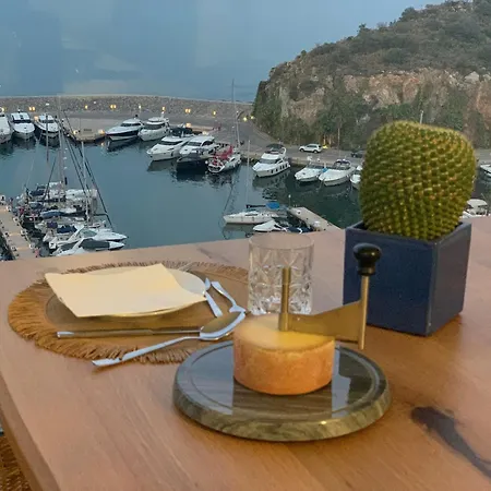 Cona Marina Luxury Apartment *