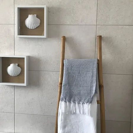 Cona Marina Luxury