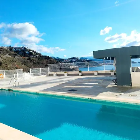Cona Marina Luxury